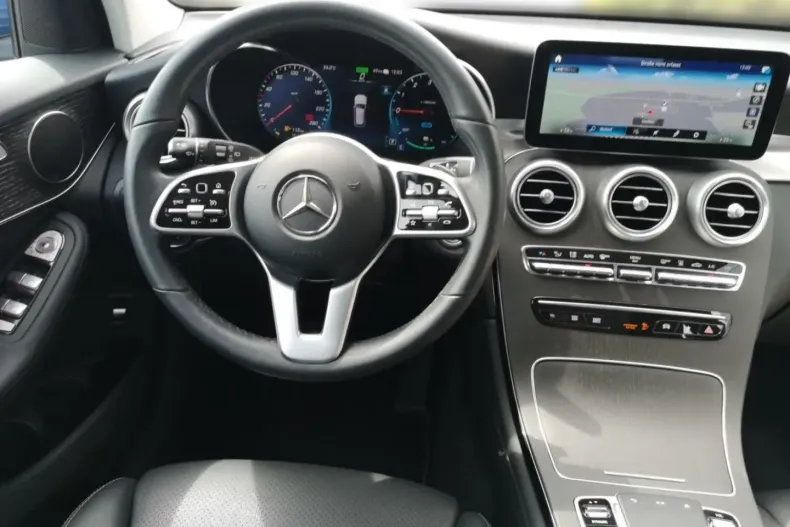 Mercedes-Benz GLC 300 din 2022 cu 30.504 km - oferta MER125588 - foto 10
