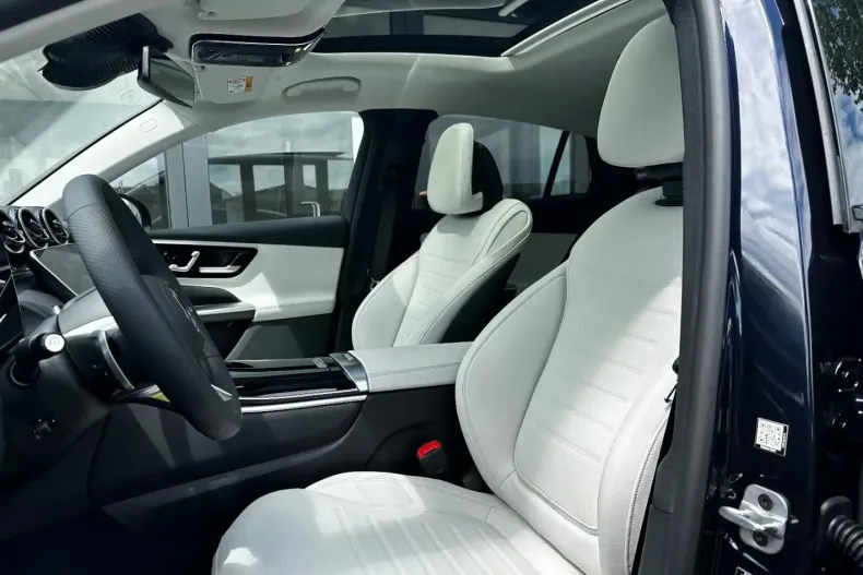 Mercedes-Benz GLC 200 din 2024 cu 200 km - oferta MER125589 - foto 7