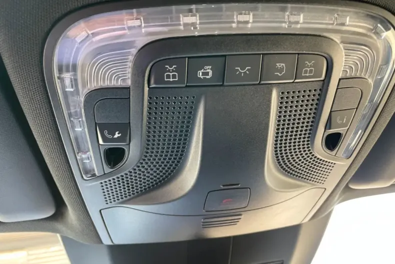 Mercedes-Benz V 300 din 2020 cu 92.000 km - oferta MER125590 - foto 24