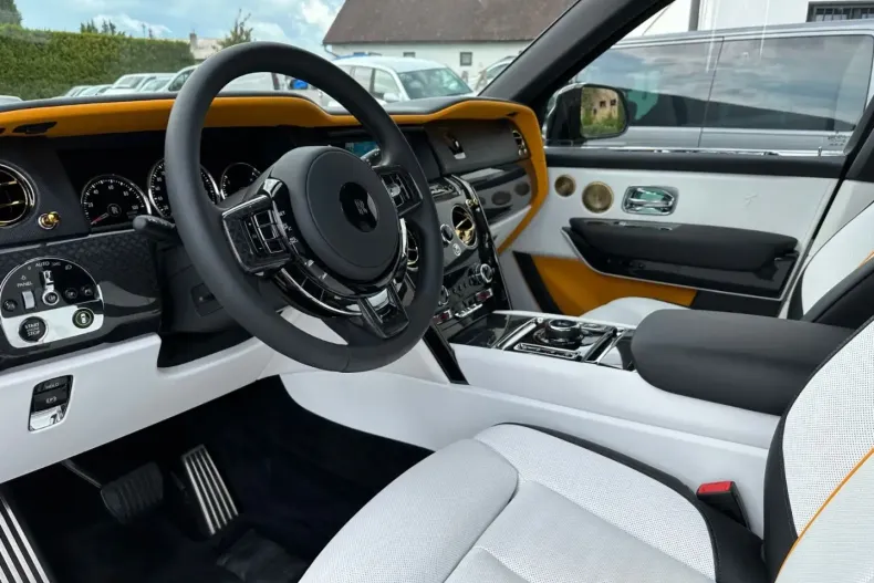 Rolls-Royce Cullinan din 2023 cu 8.900 km - oferta ROL125601 - foto 7