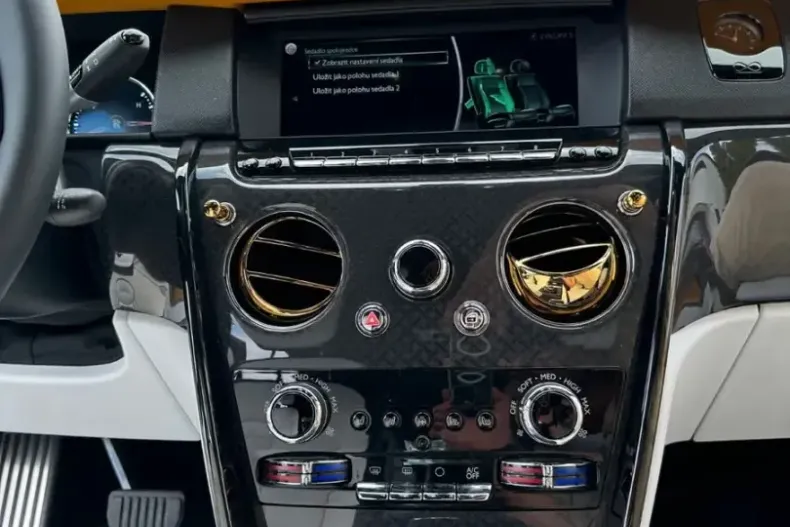 Rolls-Royce Cullinan din 2023 cu 8.900 km - oferta ROL125601 - foto 12