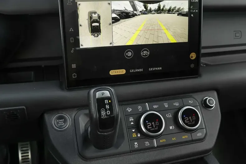 Land Rover Defender din 2022 cu 66.800 km - oferta LAN125606 - foto 11