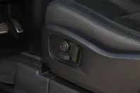 Land Rover Defender din 2022 cu 66.800 km - oferta LAN125606 - foto 13