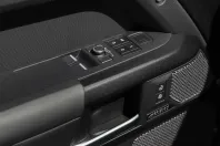 Land Rover Defender din 2022 cu 66.800 km - oferta LAN125606 - foto 14