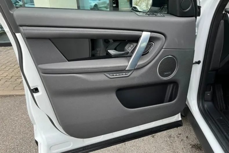 Land Rover Discovery Sport din 2021 cu 49.800 km - oferta LAN125607 - foto 8