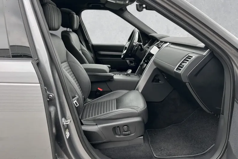 Land Rover Discovery din 2023 cu 61.500 km - oferta LAN125608 - foto 3