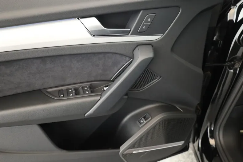 Audi SQ5 din 2023 cu 11.000 km - oferta AUD125609 - foto 16