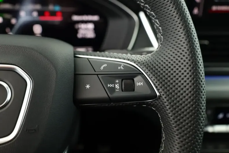 Audi SQ5 din 2023 cu 11.000 km - oferta AUD125609 - foto 25