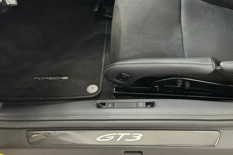 Porsche 911 din 2023 cu 3.225 km - oferta POR125613 - foto 10