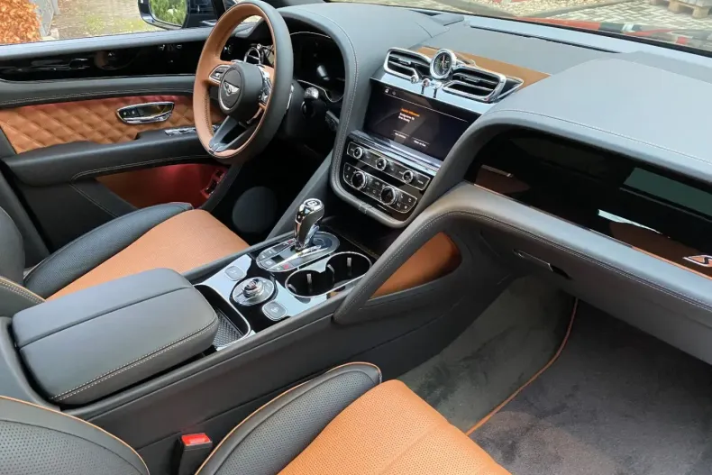 Bentley Bentayga din 2023 cu 36.500 km - oferta BEN125615 - foto 10