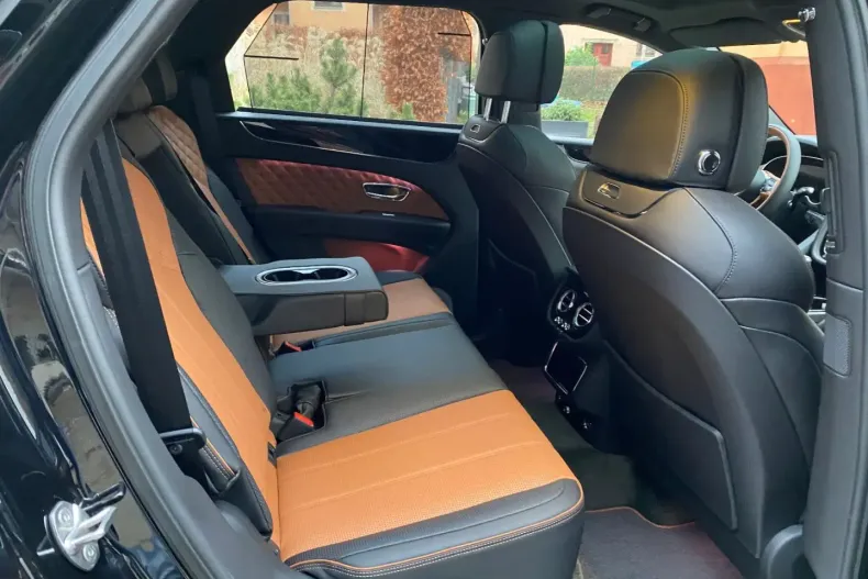 Bentley Bentayga din 2023 cu 36.500 km - oferta BEN125615 - foto 13