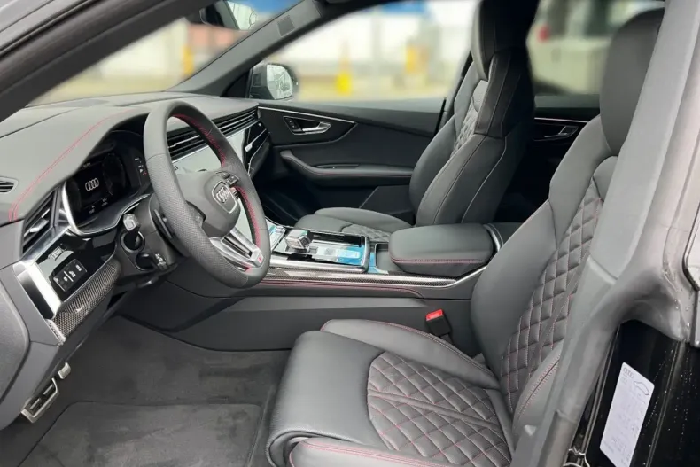 Audi Q8 din 2024 cu 5.000 km - oferta AUD125616 - foto 7