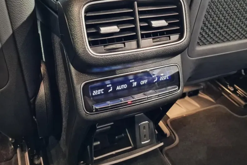 Mercedes-Benz GLE 350 din 2023 cu 18.930 km - oferta MER125620 - foto 26