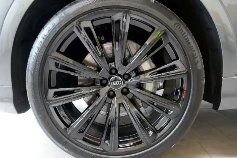 Audi Q8 din 2023 cu 34.196 km - oferta AUD125621 - foto 5