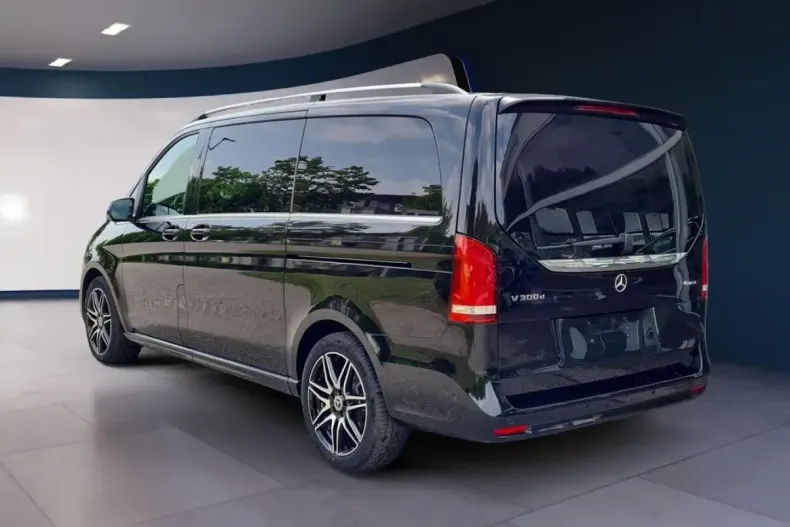 Mercedes-Benz V 300 din 2023 cu 15 km - oferta MER125624 - foto 5