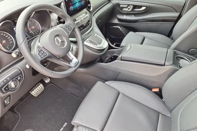 Mercedes-Benz V 300 din 2023 cu 15 km - oferta MER125624 - foto 11