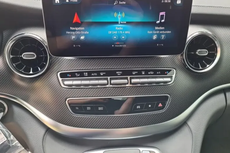 Mercedes-Benz V 300 din 2023 cu 15 km - oferta MER125624 - foto 15