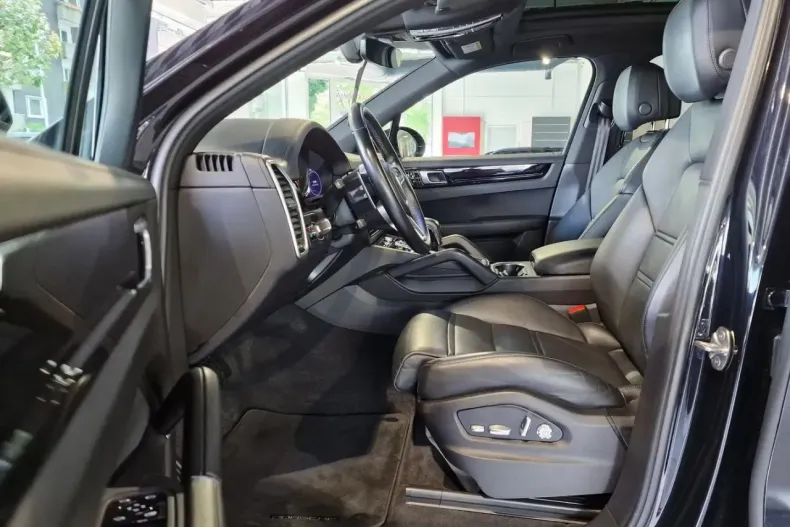 Porsche Cayenne din 2021 cu 65.000 km - oferta POR125626 - foto 9