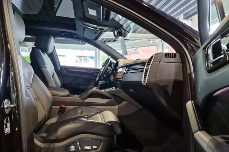 Porsche Cayenne din 2021 cu 65.000 km - oferta POR125626 - foto 15