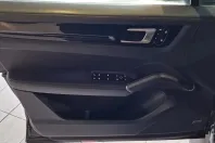 Porsche Cayenne din 2021 cu 65.000 km - oferta POR125626 - foto 24