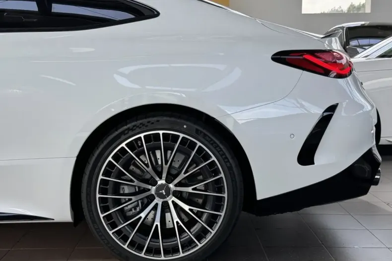 Mercedes-Benz CLE 53 AMG din 2024 cu 2.000 km - oferta MER125627 - foto 12