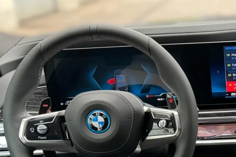 BMW 760 din 2023 cu 19.000 km - oferta BMW125635 - foto 12