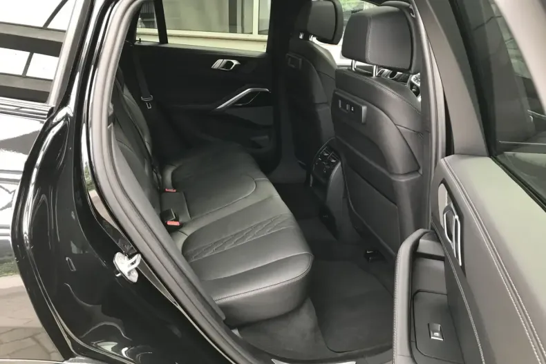 BMW X6 din 2023 cu 9.060 km - oferta BMW125637 - foto 9