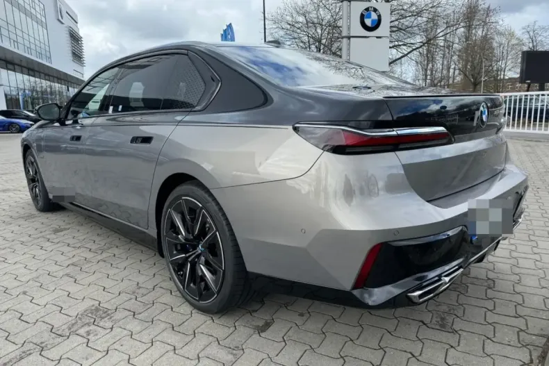 BMW 760 din 2024 cu 5.000 km - oferta BMW125639 - foto 3