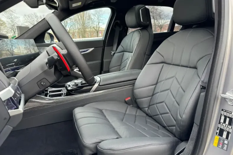 BMW 760 din 2024 cu 5.000 km - oferta BMW125639 - foto 9