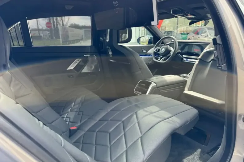 BMW 760 din 2024 cu 5.000 km - oferta BMW125639 - foto 13