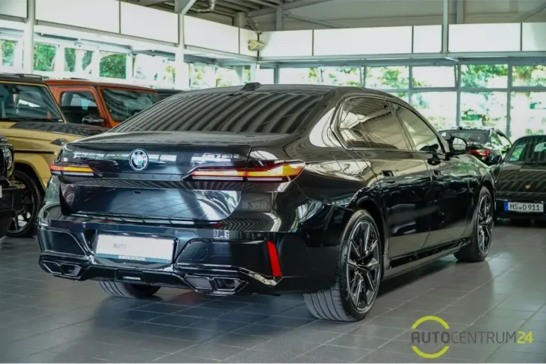 BMW 760 din 2023 cu 5.000 km - oferta BMW125640 - foto 4