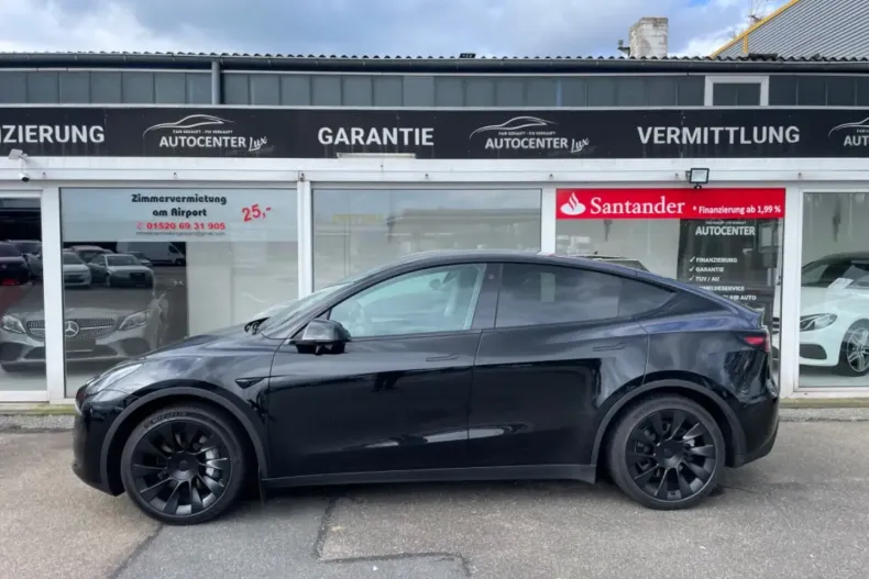 Tesla Model Y din 2023 cu 29.000 km - oferta TES125642 - foto 4