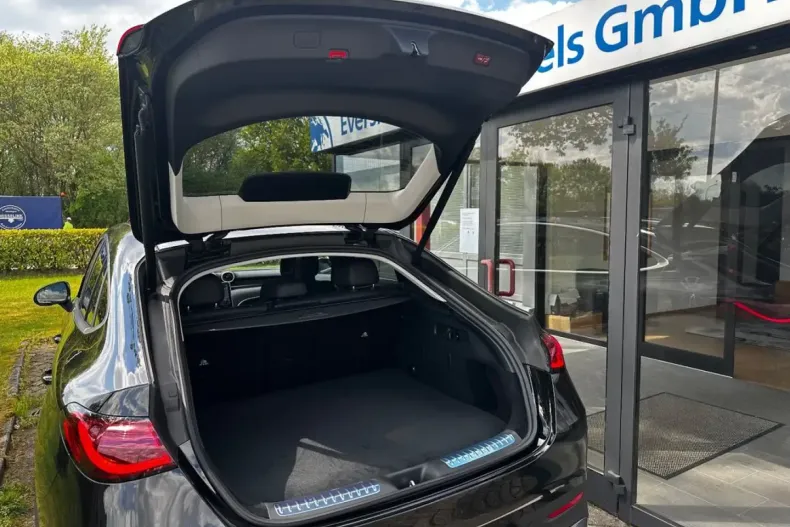 Mercedes-Benz GLC 200 din 2024 cu 50 km - oferta MER125644 - foto 6