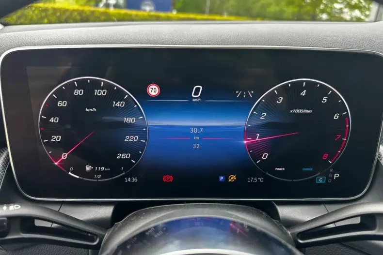 Mercedes-Benz GLC 200 din 2024 cu 50 km - oferta MER125644 - foto 11