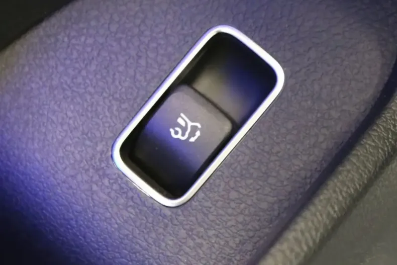 Mercedes-Benz GLE 450 din 2023 cu 6.000 km - oferta MER125645 - foto 23