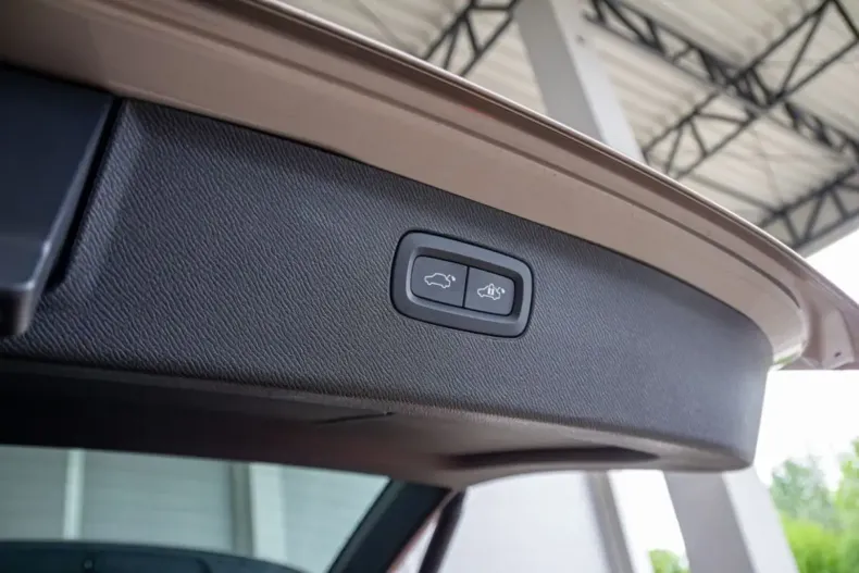 Volvo XC90 din 2023 cu 8.000 km - oferta VOL125647 - foto 20