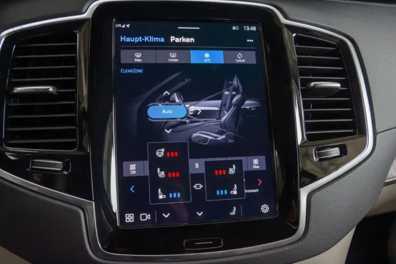 Volvo XC90 din 2023 cu 8.000 km - oferta VOL125647 - foto 24