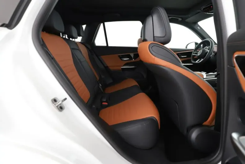 Mercedes-Benz GLC 220 din 2024 cu 10.000 km - oferta MER125650 - foto 11