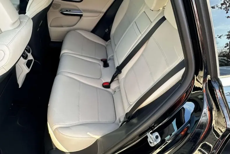 Mercedes-Benz GLC 220 din 2023 cu 50 km - oferta MER125651 - foto 13