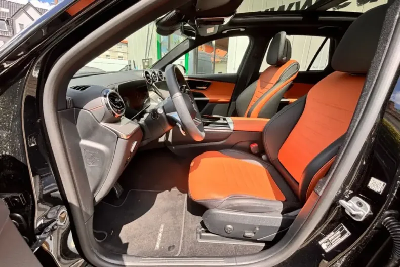 Mercedes-Benz GLC 220 din 2023 cu 8.500 km - oferta MER125652 - foto 7