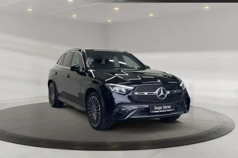 Mercedes-Benz GLC 200 din 2023 cu 8.000 km - oferta MER125653 - foto 1