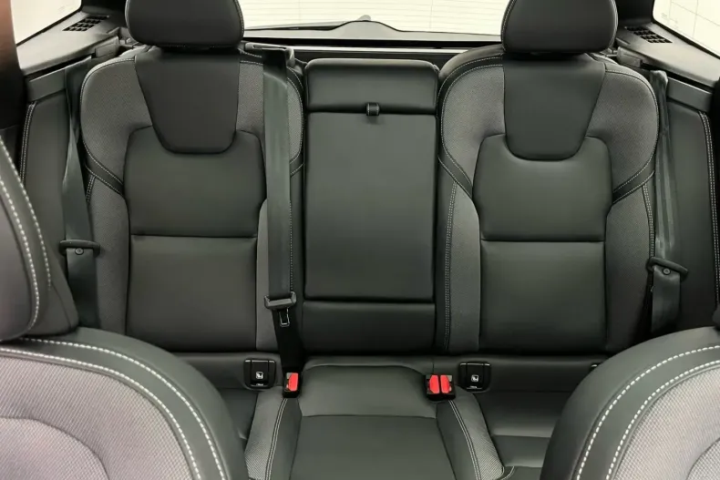 Volvo XC60 din 2023 cu 21.150 km - oferta VOL125654 - foto 10