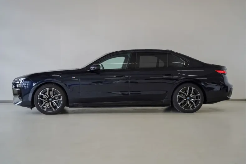 BMW i7 din 2023 cu 25.730 km - oferta BMW125657 - foto 5