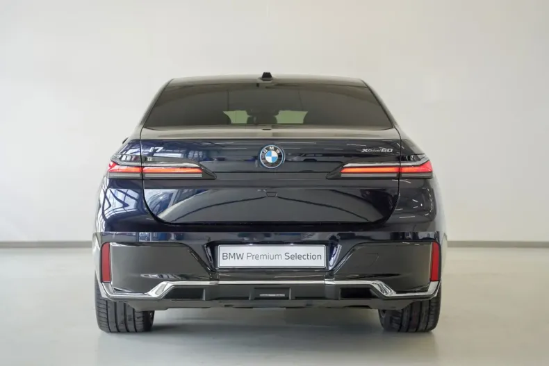 BMW i7 din 2023 cu 25.730 km - oferta BMW125657 - foto 9