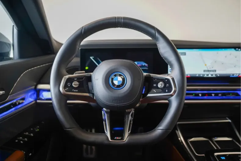 BMW i7 din 2023 cu 25.730 km - oferta BMW125657 - foto 11