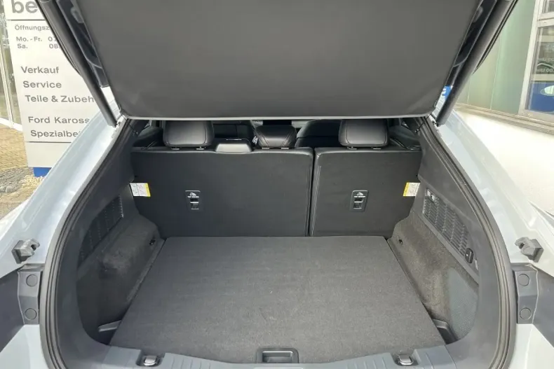 Ford Mustang Mach-E din 2023 cu 33.000 km - oferta FOR125658 - foto 7