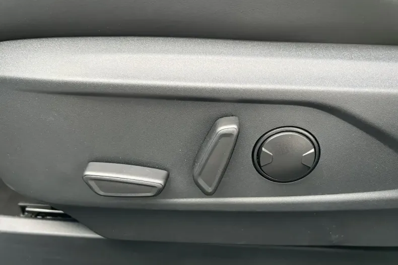 Ford Mustang Mach-E din 2023 cu 33.000 km - oferta FOR125658 - foto 15