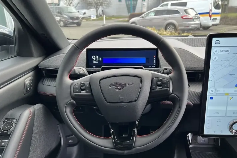 Ford Mustang Mach-E din 2023 cu 33.000 km - oferta FOR125658 - foto 17