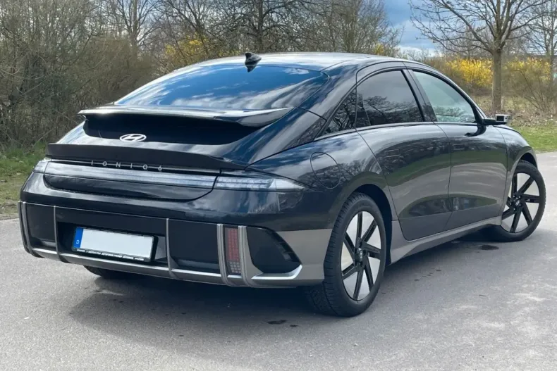 Hyundai IONIQ 6 din 2023 cu 22.500 km - oferta HYU125659 - foto 6