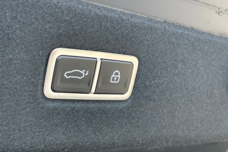 Hyundai IONIQ 6 din 2023 cu 22.500 km - oferta HYU125659 - foto 29